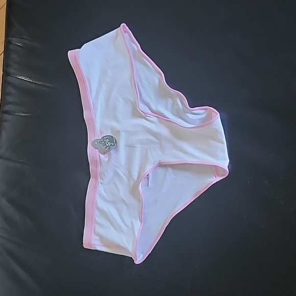 Undies - Picture 1 of 2